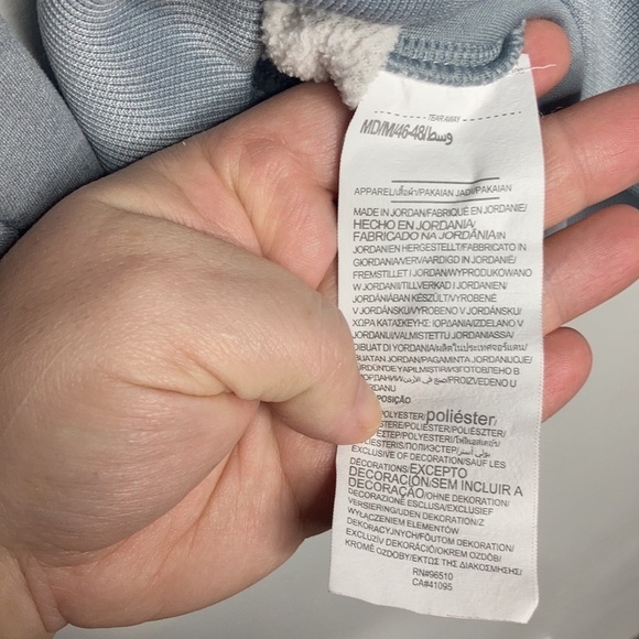 Under Armour cold gear loose fit hoodie size medium - Picture 7 of 7